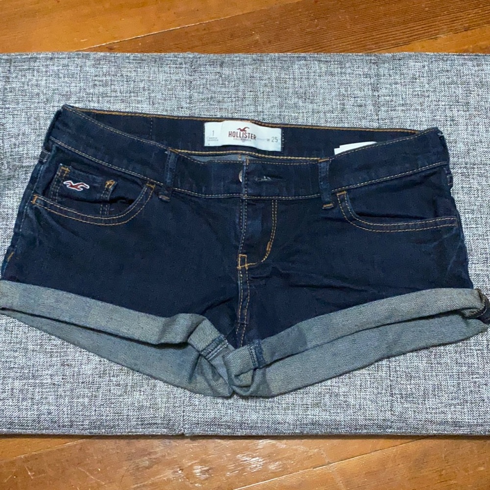 DONATED ‼️ HOLLISTER size 1 jean shorts